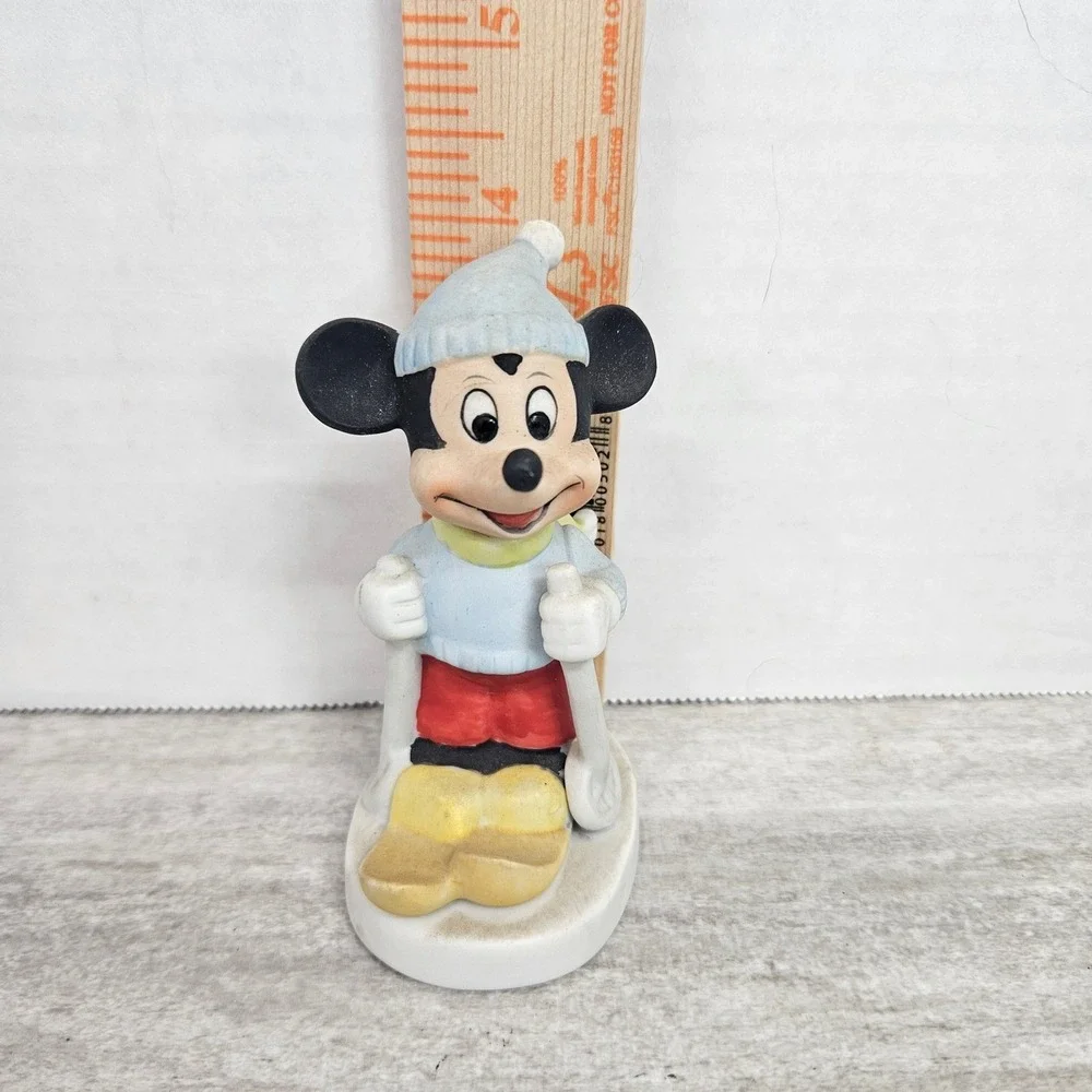 Disney‎ Mickey Mouse Figurine Skier Winter Hat Korea Collectible Decor